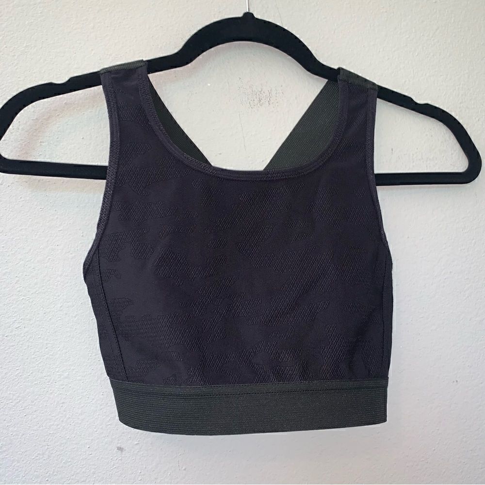 Pheel Criss Cross Sports Bra